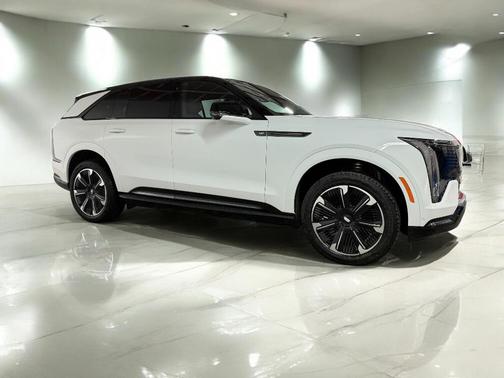 2025 Cadillac Escalade IQ Sport 1