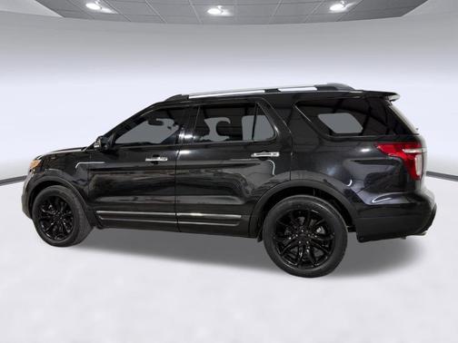 Tuxedo Black Metallic 2014 Ford Explorer XLT