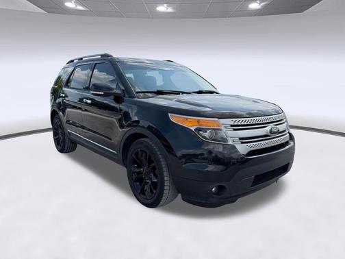 Tuxedo Black Metallic 2014 Ford Explorer XLT