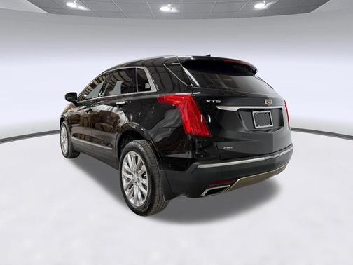 Stellar Black Metallic 2019 Cadillac XT5 Platinum