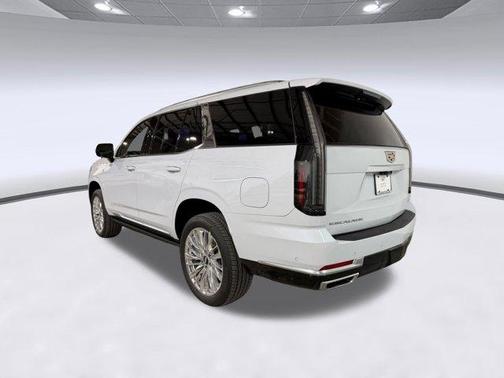 Vibrant White Tricoat 2026 Cadillac Escalade Luxury