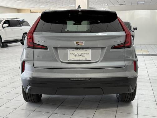 2024 Cadillac XT4 Luxury
