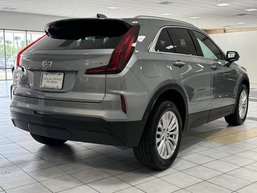 2024 Cadillac XT4 Luxury