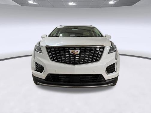 Crystal White Tricoat 2026 Cadillac XT5 Premium Luxury