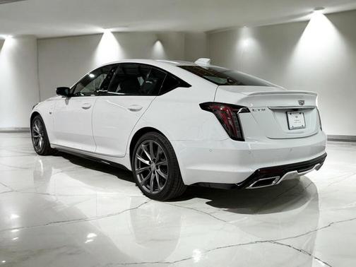 2025 Cadillac CT5 Sport