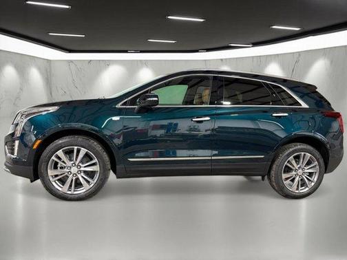 Emerald Lake Metallic 2026 Cadillac XT5 Premium Luxury