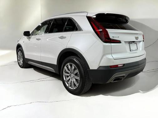 2021 Cadillac XT4 Premium Luxury