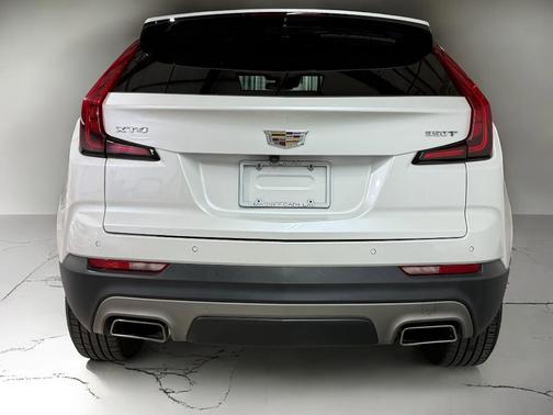 2021 Cadillac XT4 Premium Luxury