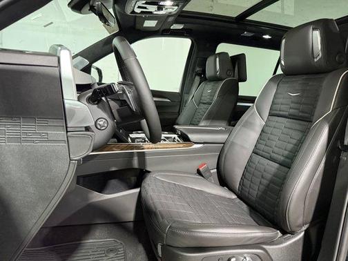 2025 Cadillac Escalade ESV Sport Platinum