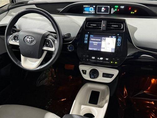 2016 Toyota Prius Three Touring
