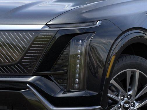 Stellar Black Metallic 2026 Cadillac VISTIQ Luxury