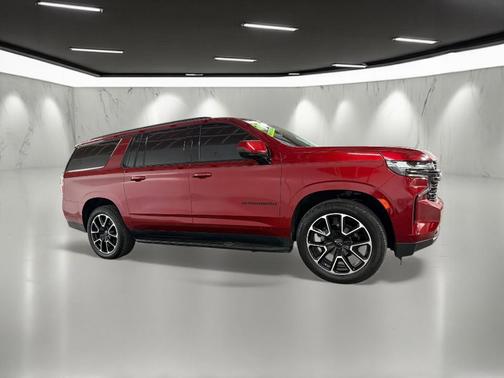 2021 Chevrolet Suburban RST