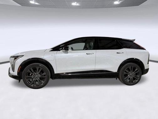 Vibrant White Tricoat 2027 Cadillac OPTIQ Premium Sport