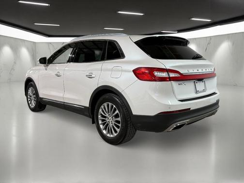 2016 Lincoln MKX Select