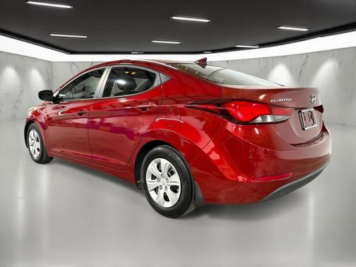 Venetian Red 2016 Hyundai ELANTRA SE