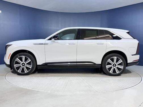 2025 Cadillac Escalade IQ Luxury 2