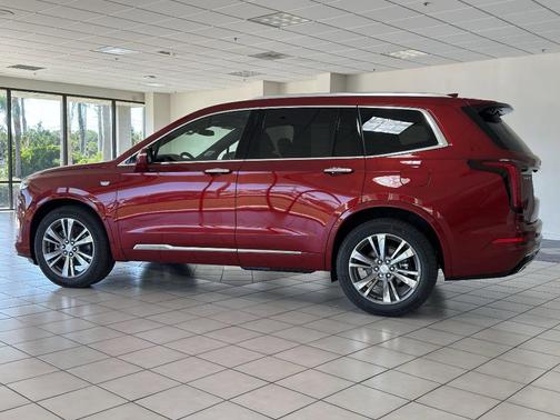 2025 Cadillac XT6 Premium Luxury FWD