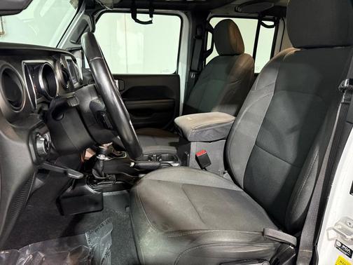 2022 Jeep Gladiator Sport S