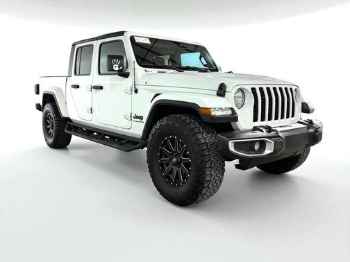 2022 Jeep Gladiator Sport S