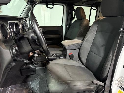 2022 Jeep Gladiator Sport S