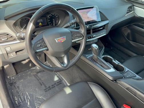 Crystal White Tricoat 2024 Cadillac CT4 Luxury