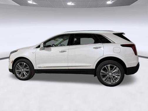 Crystal White Tricoat 2026 Cadillac XT5 Premium Luxury