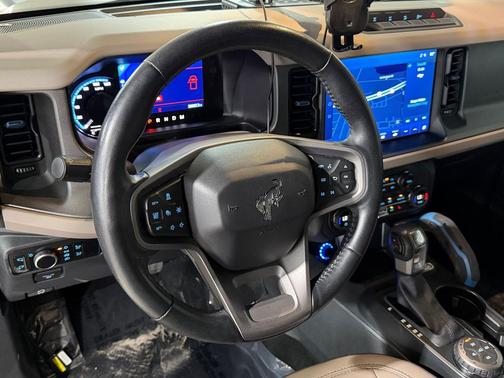 Velocity Blue Metallic 2024 Ford Bronco Wildtrak