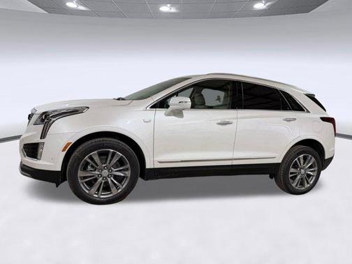 Crystal White Tricoat 2026 Cadillac XT5 Premium Luxury