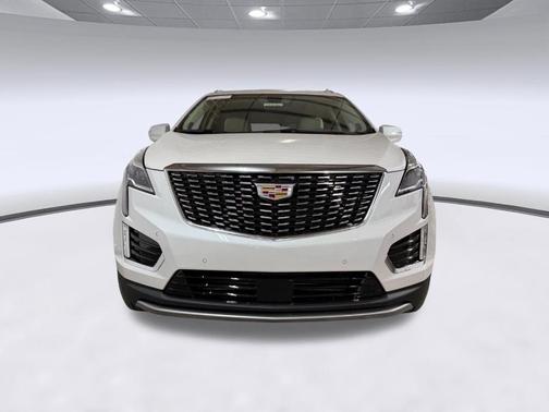 Crystal White Tricoat 2026 Cadillac XT5 Premium Luxury