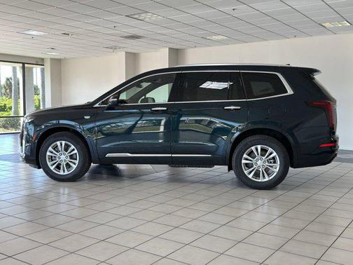 2025 Cadillac XT6 Luxury FWD