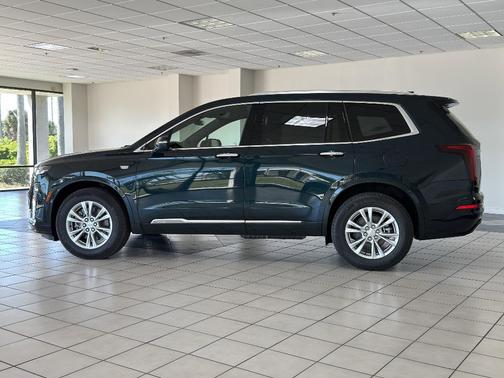 2025 Cadillac XT6 Luxury FWD