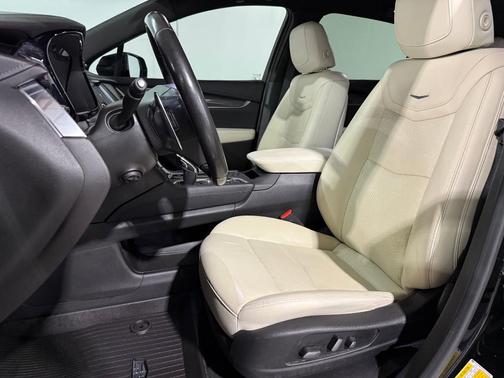 2020 Cadillac XT5 Sport