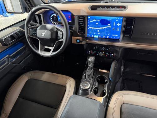 Velocity Blue Metallic 2024 Ford Bronco Wildtrak