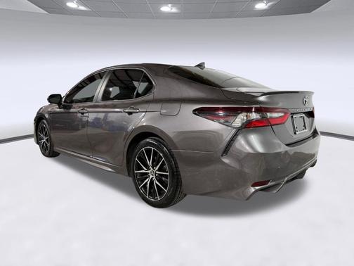 Predawn Gray Mica 2021 Toyota Camry SE