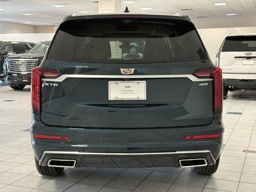 2025 Cadillac XT6 Premium Luxury FWD