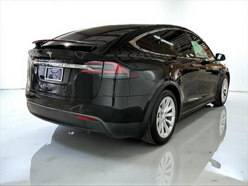 2018 Tesla Model X 75D