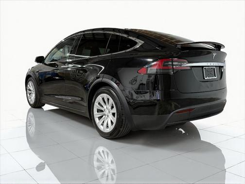 2018 Tesla Model X 75D