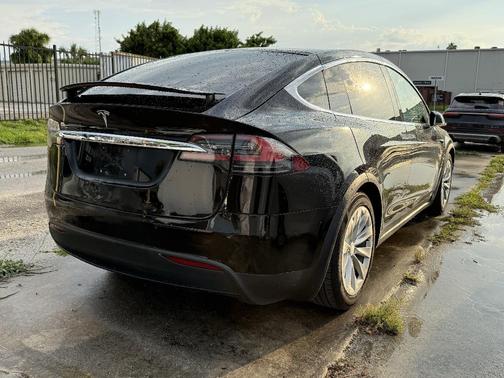 2018 Tesla Model X 75D
