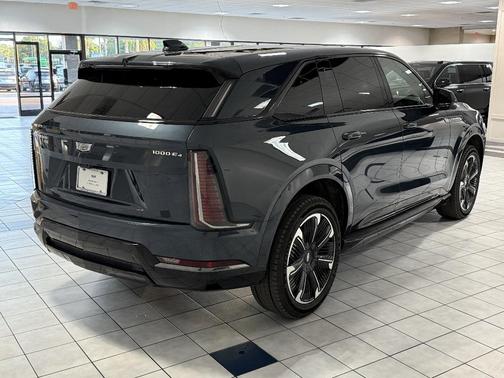 2025 Cadillac Escalade Sport