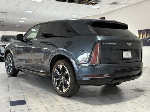 2025 Cadillac Escalade Sport