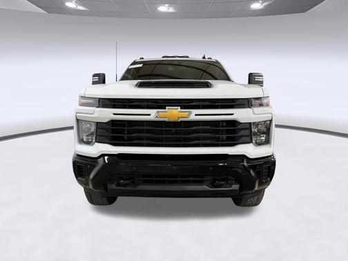 Summit White 2025 Chevrolet Silverado 2500 Custom