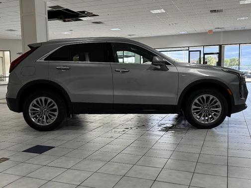 2025 Cadillac XT4 Premium Luxury