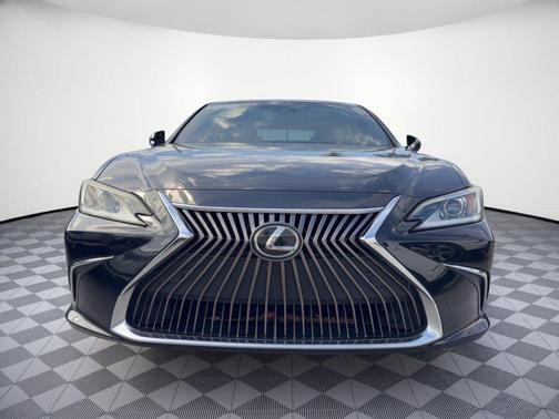Black 2019 Lexus ES 350 Luxury