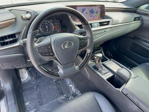 Black 2019 Lexus ES 350 Luxury