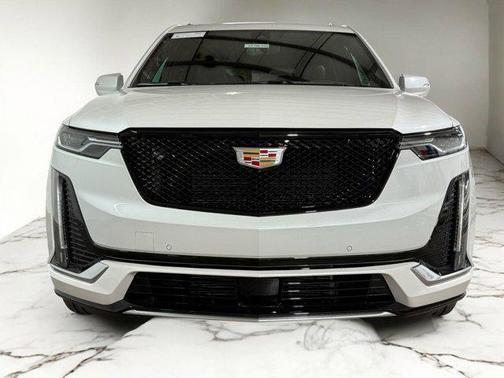 2025 Cadillac XT6 Premium Luxury FWD
