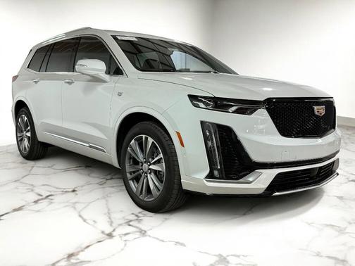 2025 Cadillac XT6 Premium Luxury FWD