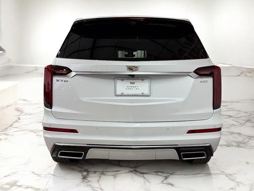 2025 Cadillac XT6 Premium Luxury FWD