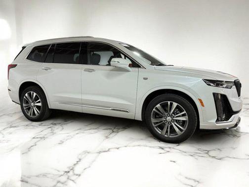 2025 Cadillac XT6 Premium Luxury FWD