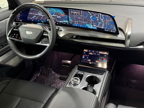 Argent Silver Metallic 2026 Cadillac VISTIQ Sport