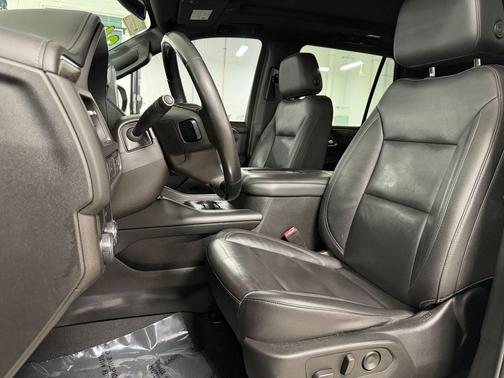 Iridescent Pearl Tricoat 2021 Chevrolet Tahoe LT